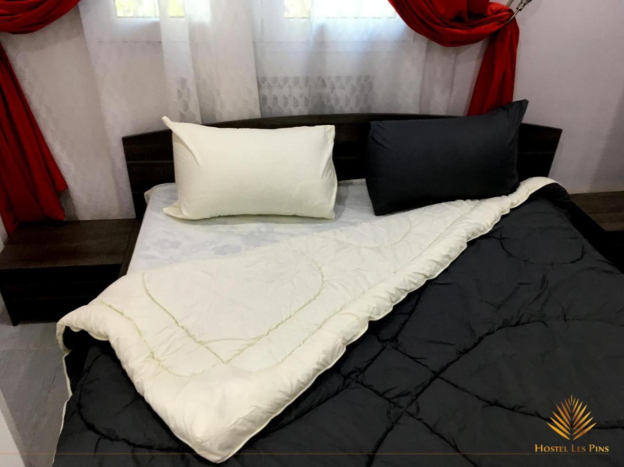 Hostel Les Pins Alger ภายนอก รูปภาพ