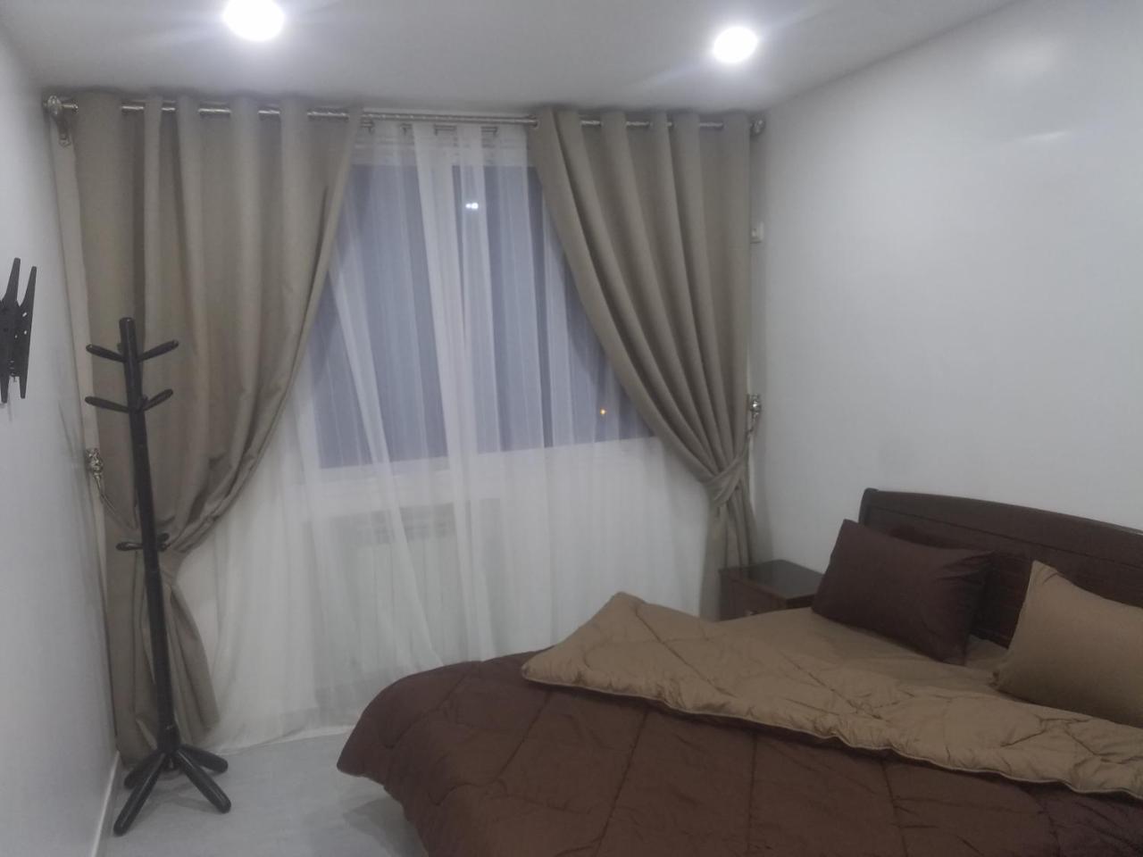 Hostel Les Pins Alger ภายนอก รูปภาพ