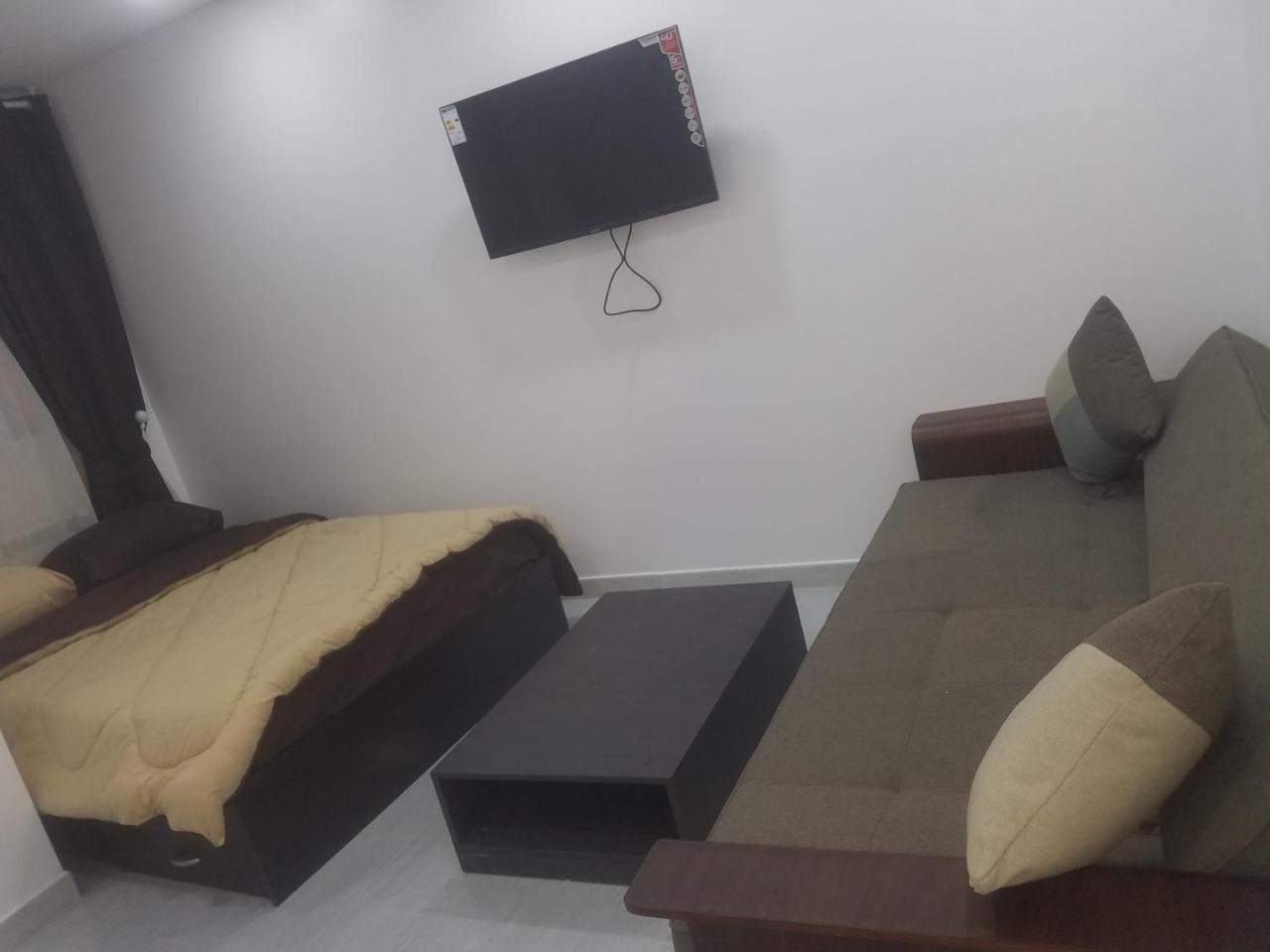 Hostel Les Pins Alger ภายนอก รูปภาพ