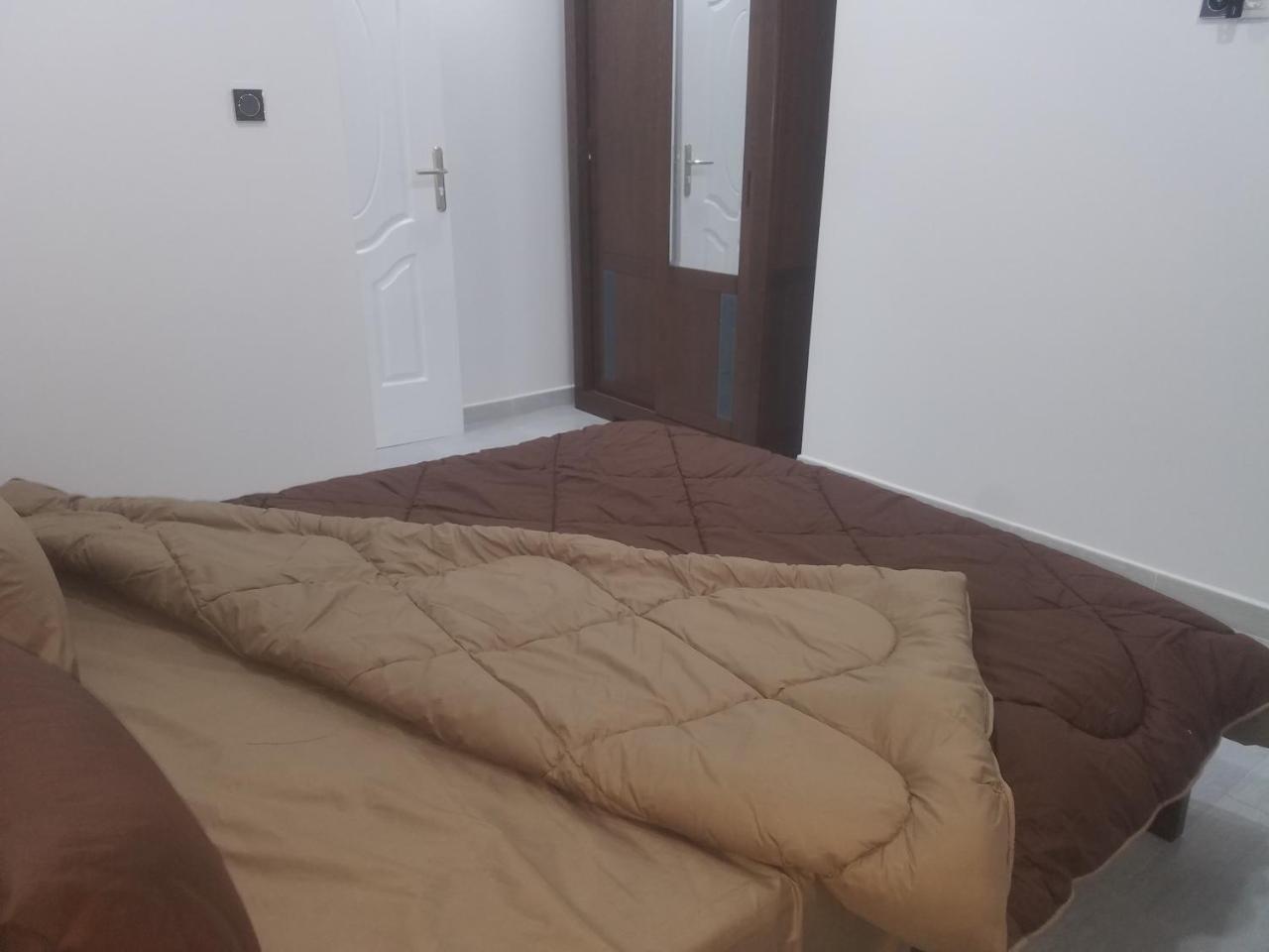Hostel Les Pins Alger ภายนอก รูปภาพ