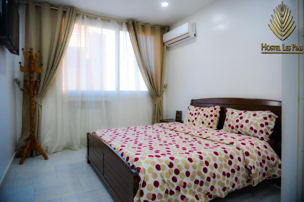 Hostel Les Pins Alger ภายนอก รูปภาพ