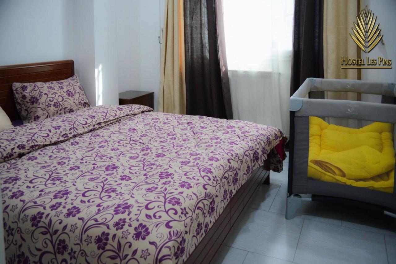 Hostel Les Pins Alger ภายนอก รูปภาพ