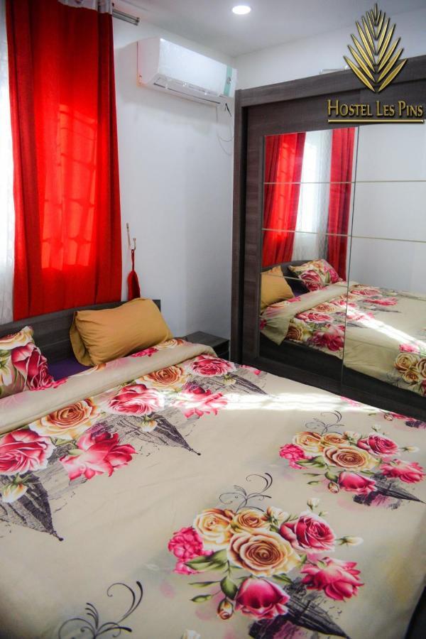 Hostel Les Pins Alger ภายนอก รูปภาพ