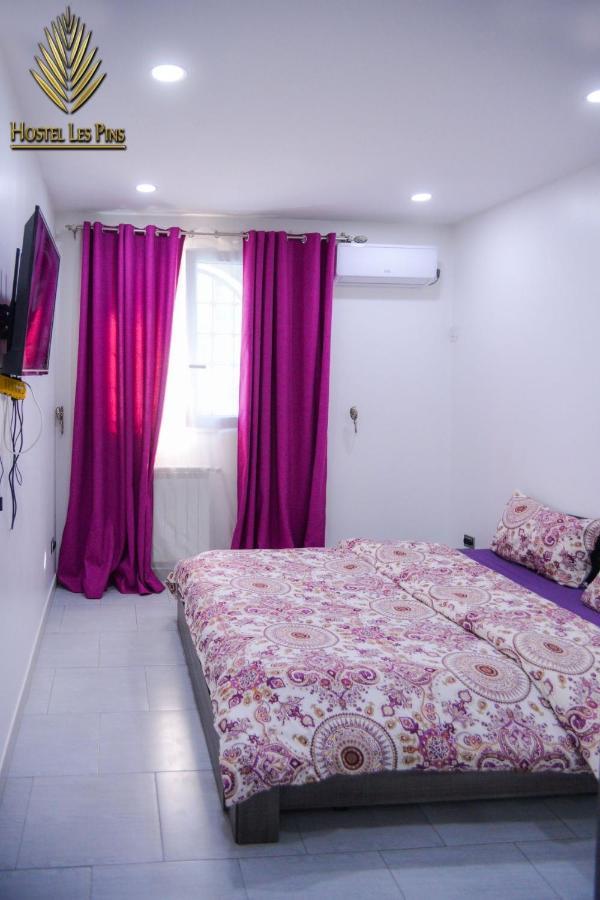 Hostel Les Pins Alger ภายนอก รูปภาพ